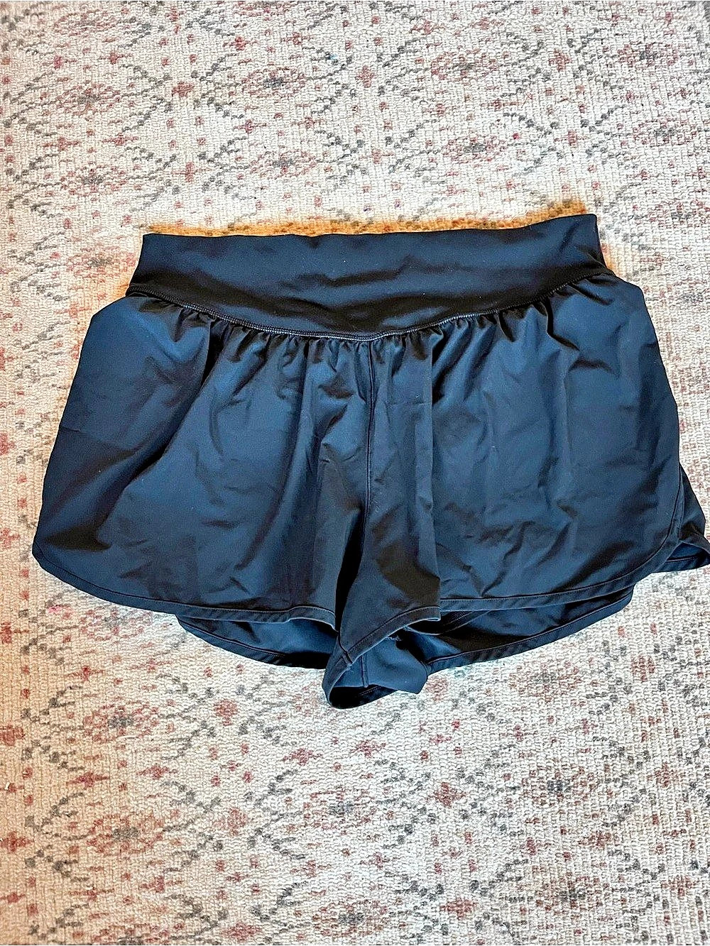 Offline by Aerie Real Me Flowy Short Shorts Black XL